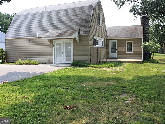 2nd image of 1349 Phoenixville Pike Unit C