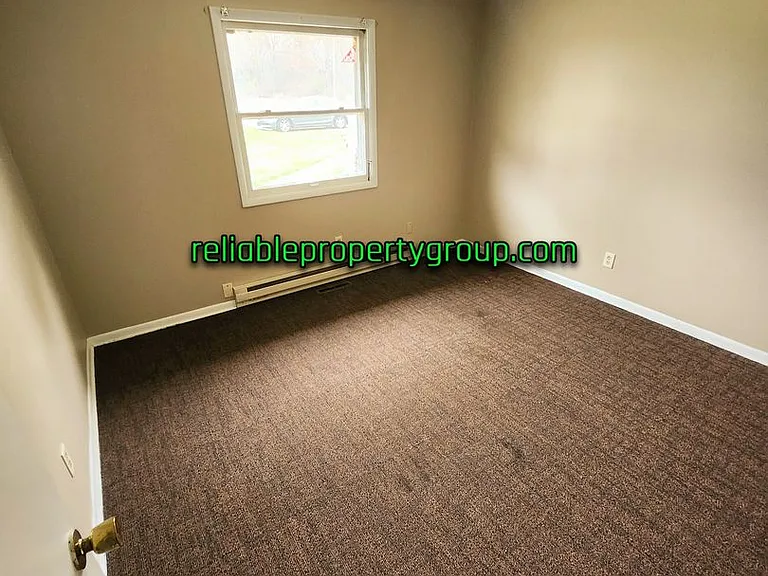 10735 Old Decatur Rd — Photo 9