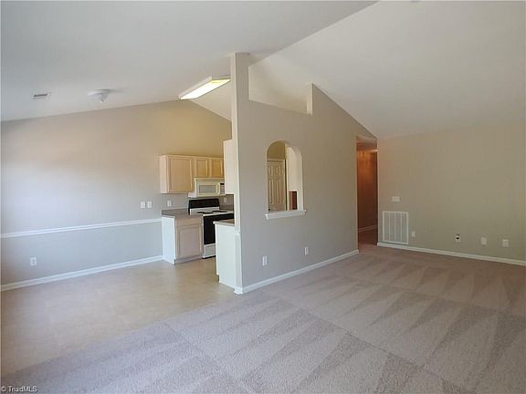 3rd image of 3807 Abbeywood Dr