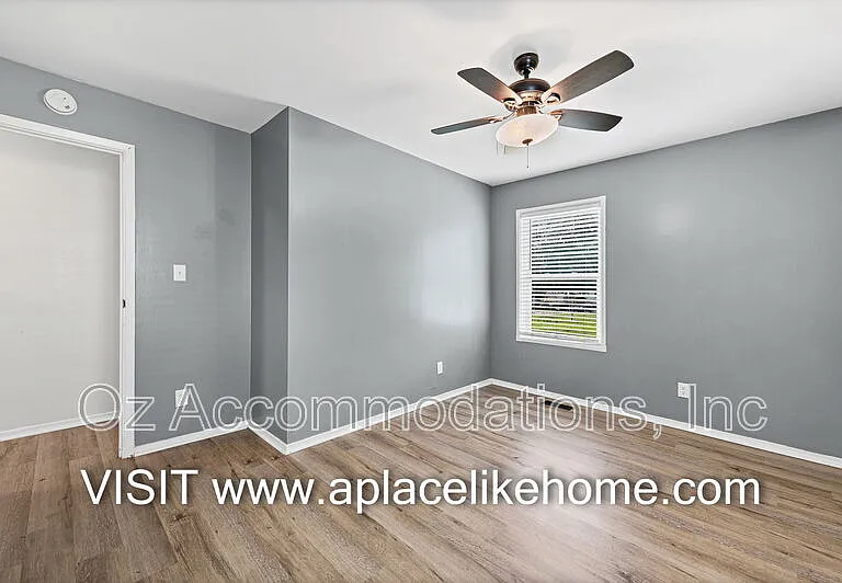 3310 Iroquois Ln — Photo 8