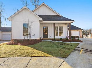 852 Long Leaf Cir, Brandon, MS 39042