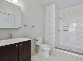 19 E Congress St, Savannah, GA 31401