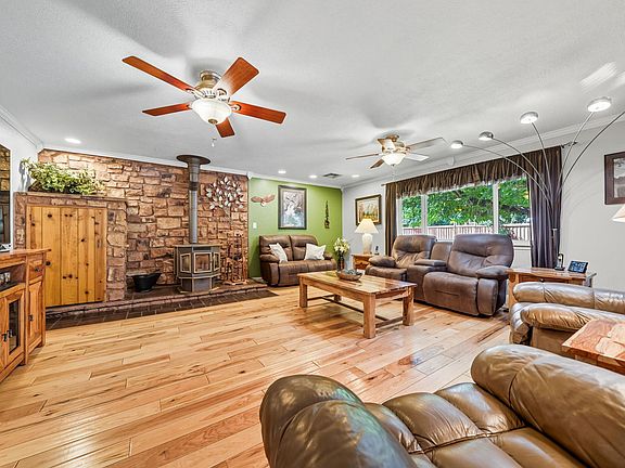 3rd image of 20260 River Valley Dr