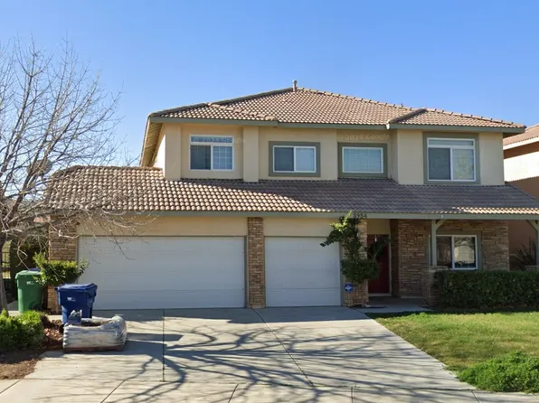 3954 Prestwick Ln, Palmdale, CA 93551