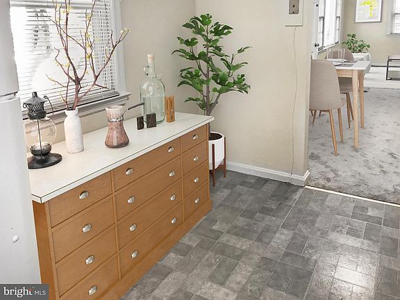 5th image of 4008 Spruell Dr