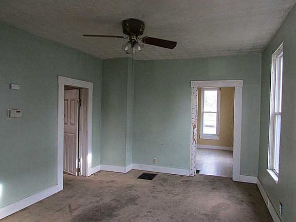 2nd image of 140 N Stanley St