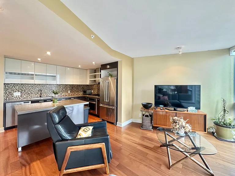 1277 Melville St #1202 — Photo 13