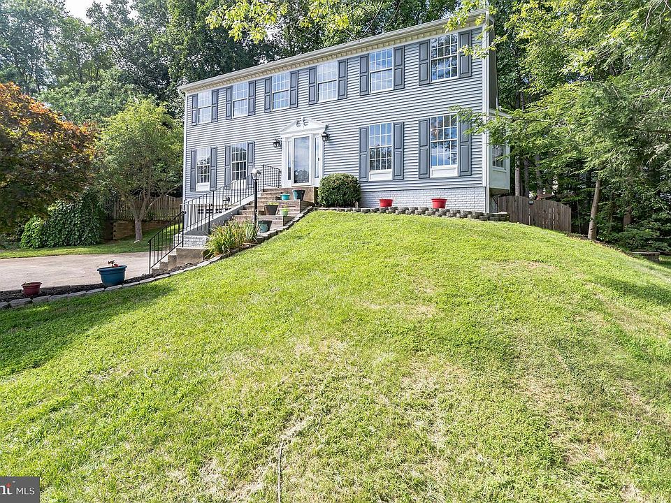 1st image of 6 Lee Ct