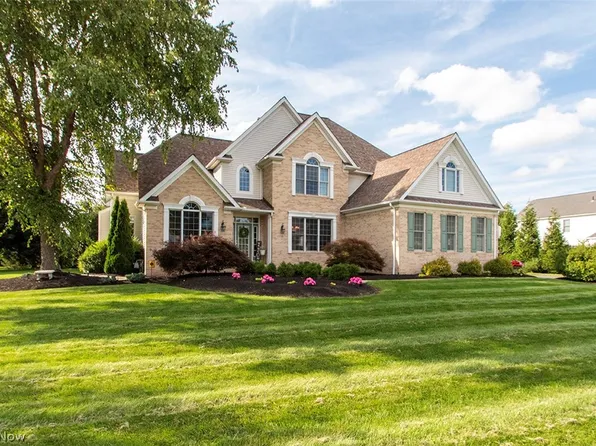6336 Highland Green Dr, Medina, OH 44256