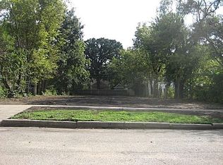 309 E 5th St, Newton, KS 67114
