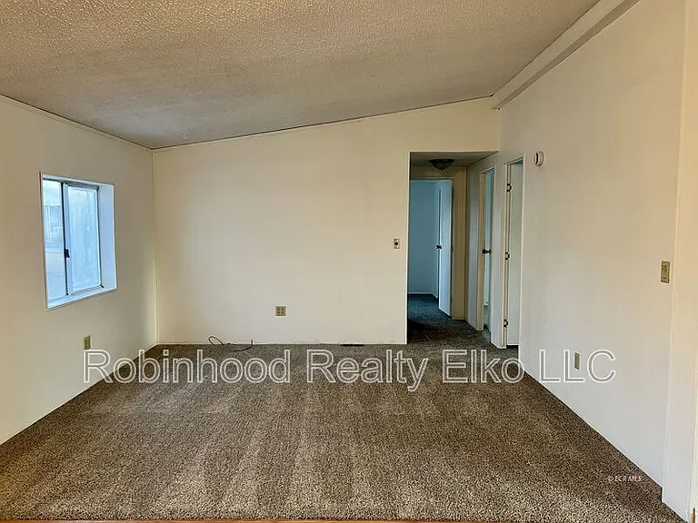 1006 Cedar St — Photo 14