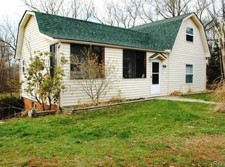 126 South St, Ortonville, MI 48462