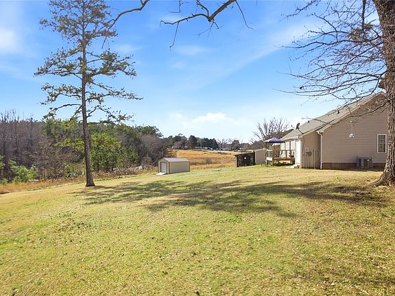 2nd image of 158 Crooked Creek Rd