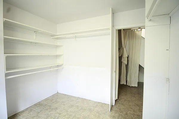 Rented by Grand & Co. | media 32