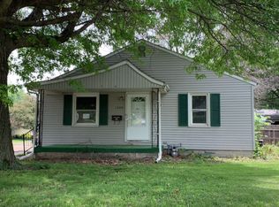 1200 S 10th St, Pekin, IL