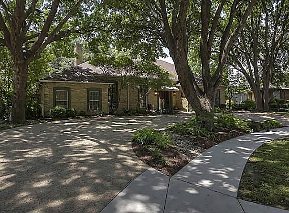 3rd image of 466 Harvest Glen Dr