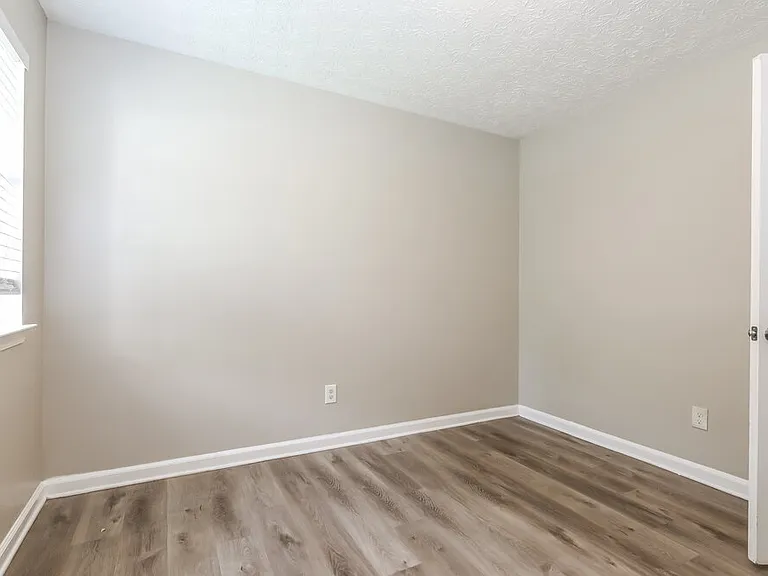 527 Brookfield Way — Photo 14