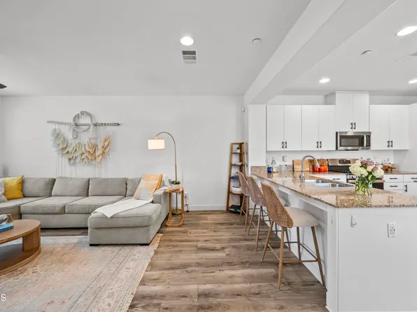 731 Forest Park Blvd, Oxnard, CA 93036