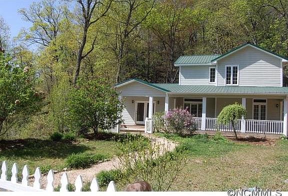 1st image of 70 Old Place Rd