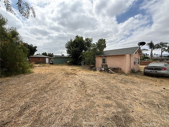 4th image of 1284 E Laurelwood Dr