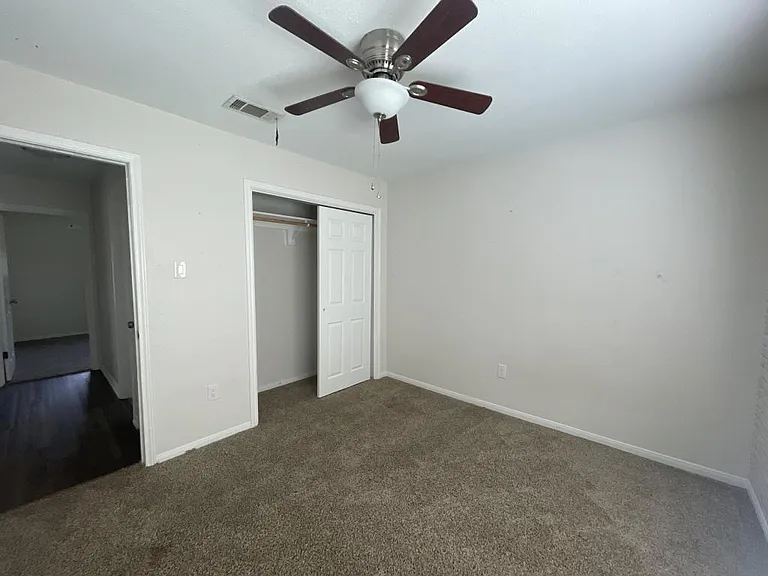 211 Robertstown Rd — Photo 17
