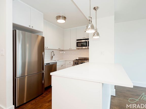 3rd image of 330 E 39th St APT 9E