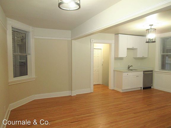 3rd image of 524 Shrader St