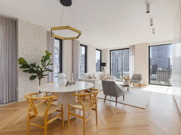 16 West 40th Street image 1 of 14