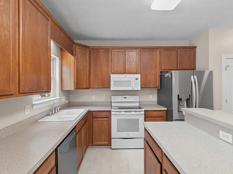 712 Tallahassee Dr — Photo 14