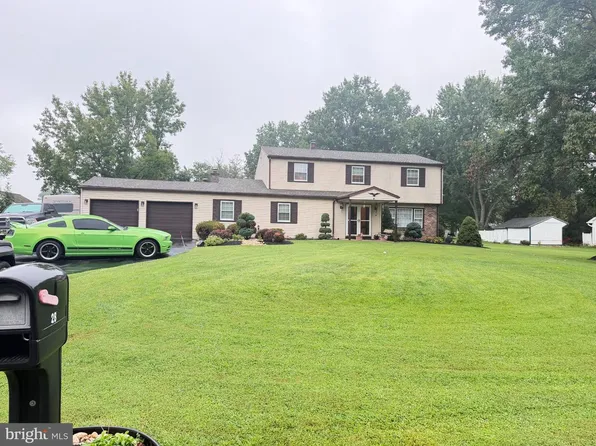 28 Harvest Rd, Ivyland, PA 18974