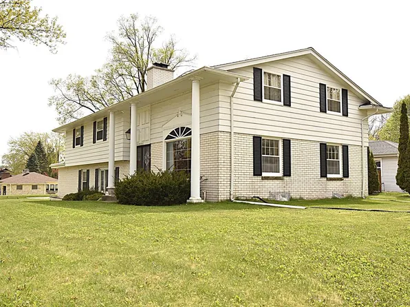 208 Fairview AVENUE, South Milwaukee, WI 53172