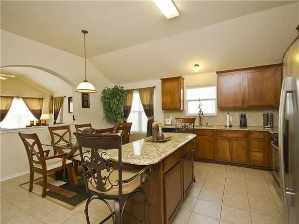 1829 Rachel Ln, Round Rock, TX 78664