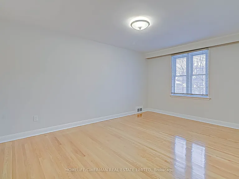 25 Sage Ave — Photo 16