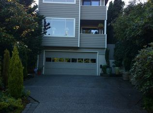3030 Magnolia Blvd W, Seattle, WA 98199