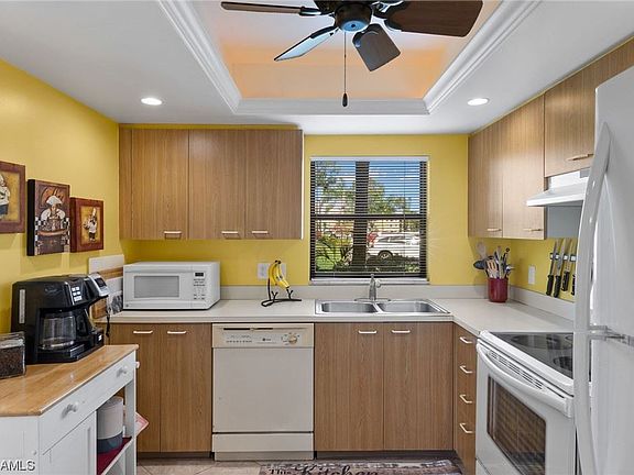 5th image of 13264 White Marsh Ln #3313