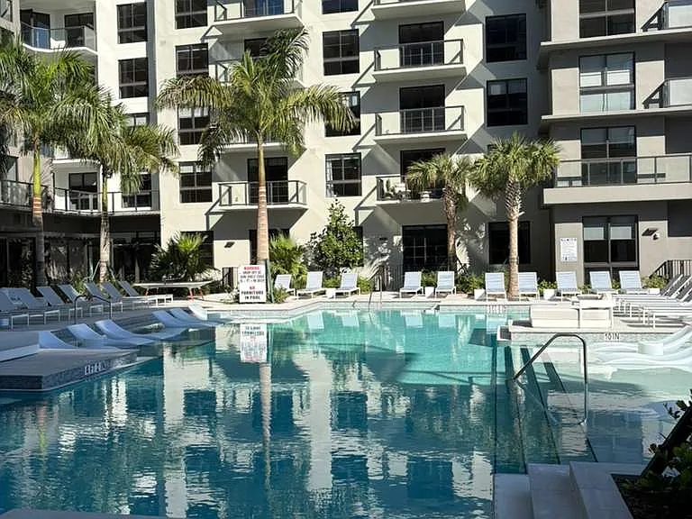1975 Alamanda Dr #A1 — Photo 28