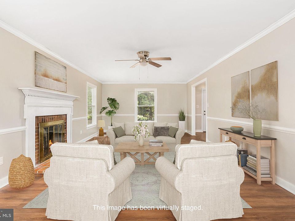 1st image of 107 Courtland Ln