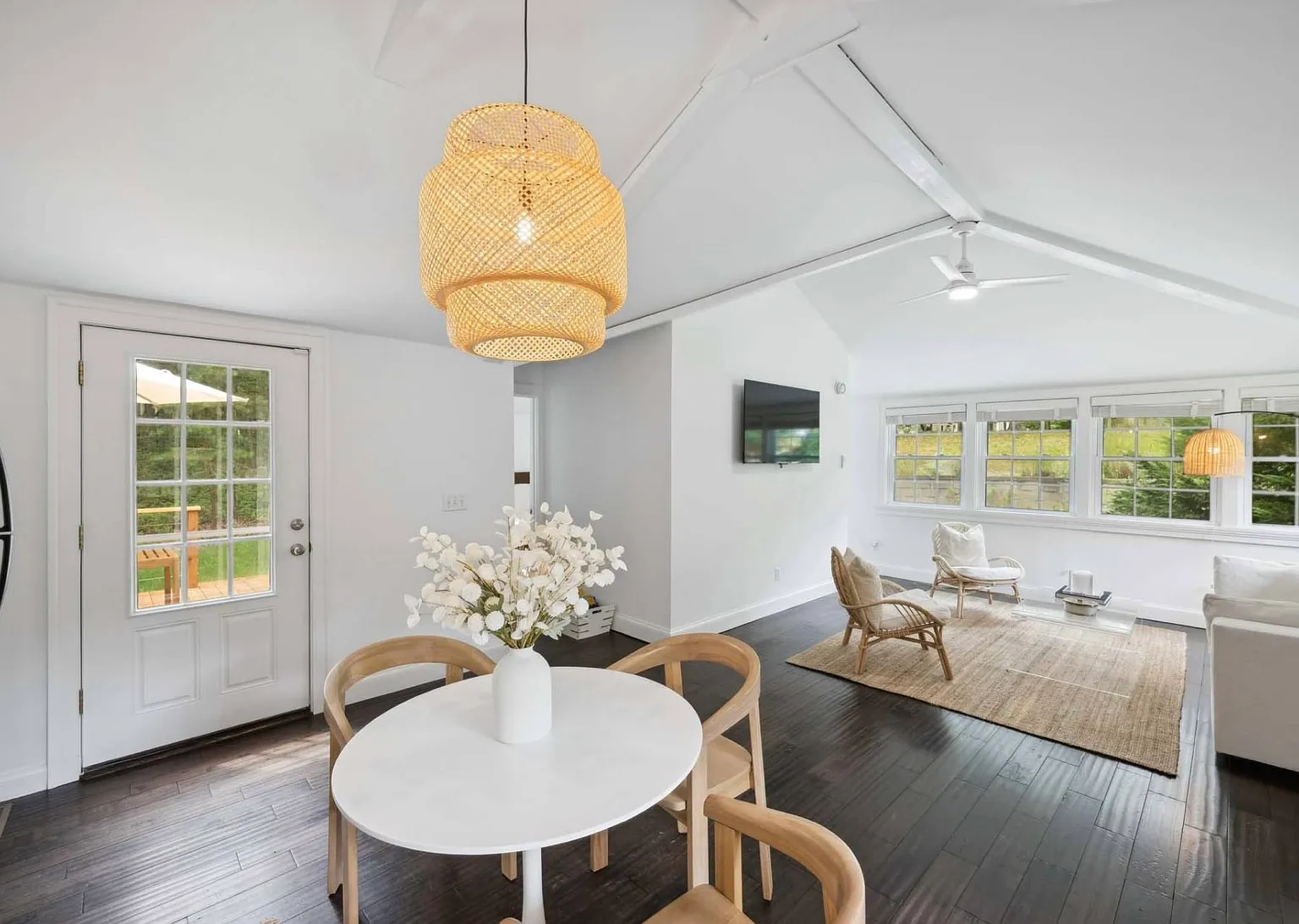 Hampton Bays Cottage — Photo 3