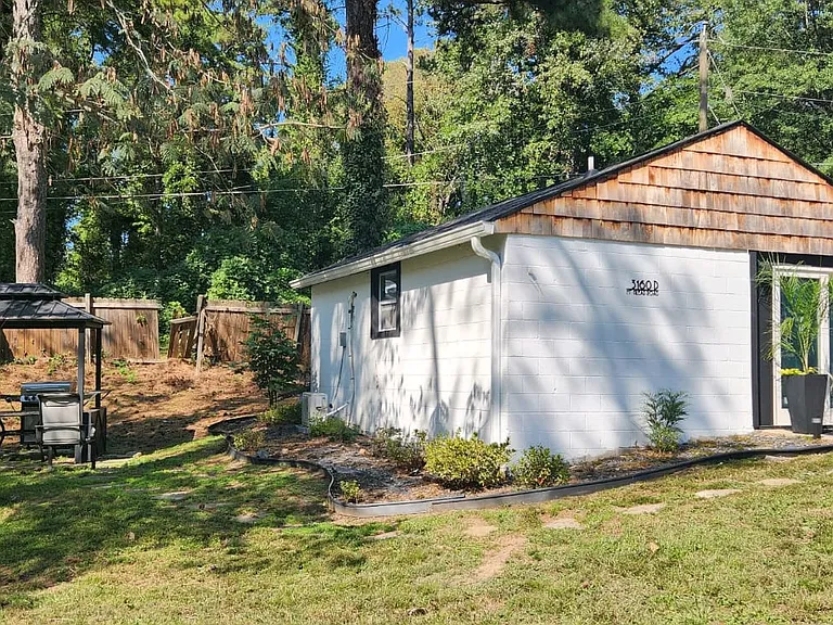 3160 Mount Gilead Rd SW — Photo 2