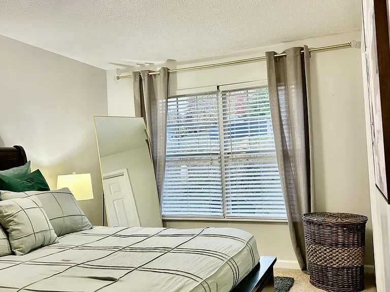 411 Shadow Glen Dr — Photo 11