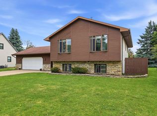 3236 S Whip Poor Will Ln, Appleton, WI 54915