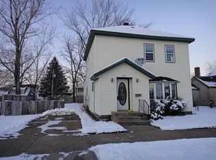 926 Therbrook St, Chippewa Falls, WI 54729