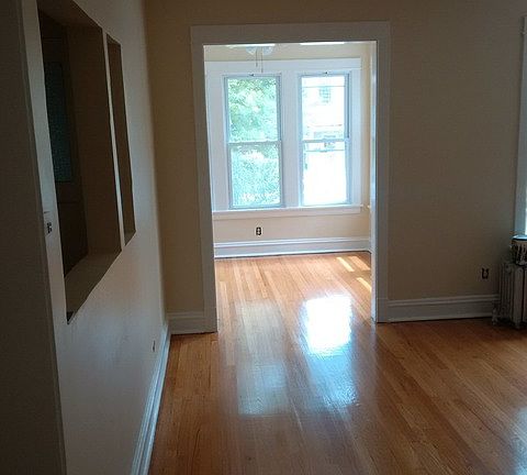 4th image of 4856 N Talman Ave #1