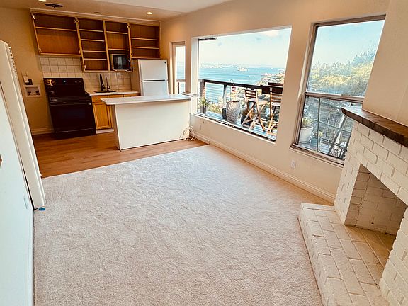 2nd image of 508 Sausalito Blvd #Top