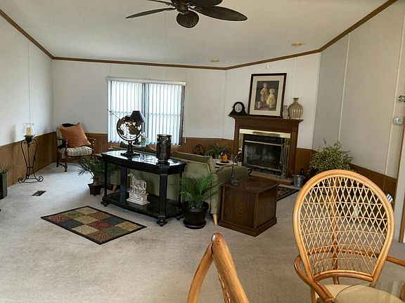 4th image of 23 Maple Ridge Park #Mr23