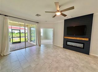 2511 Vine Ave, Naples, FL 34120