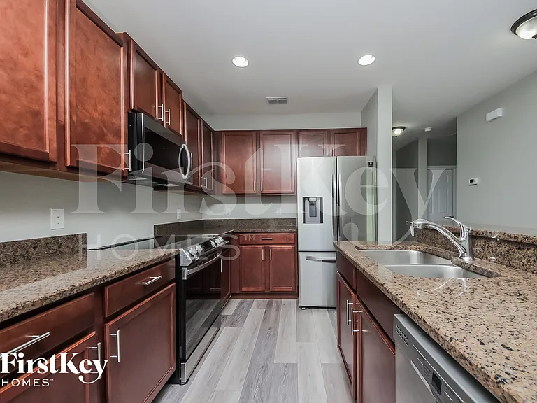 347 Ironwood Dr — Photo 7