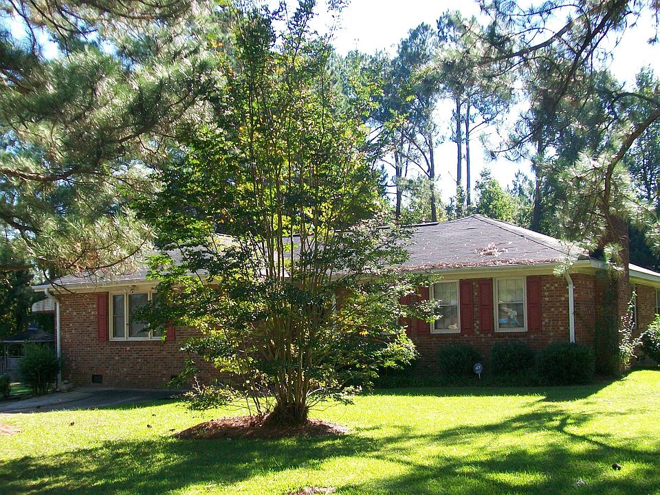 2nd image of 2016 Fieldcrest Rd E