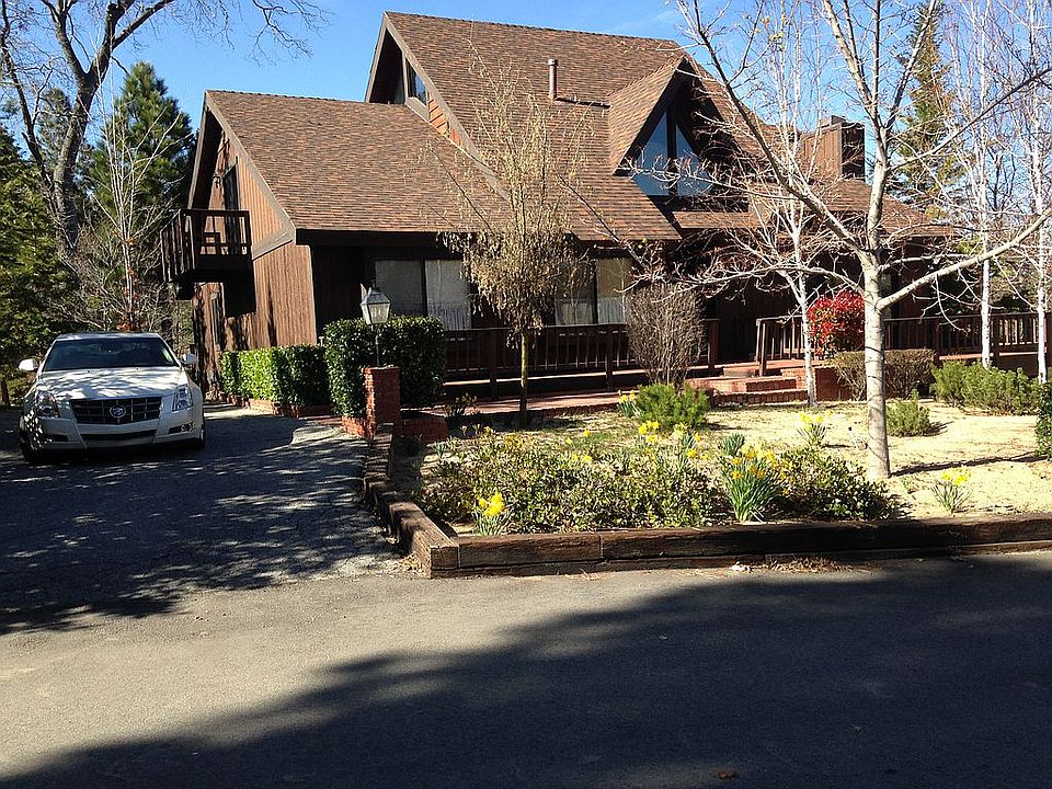 1st image of 27613 Cedarwood Dr
