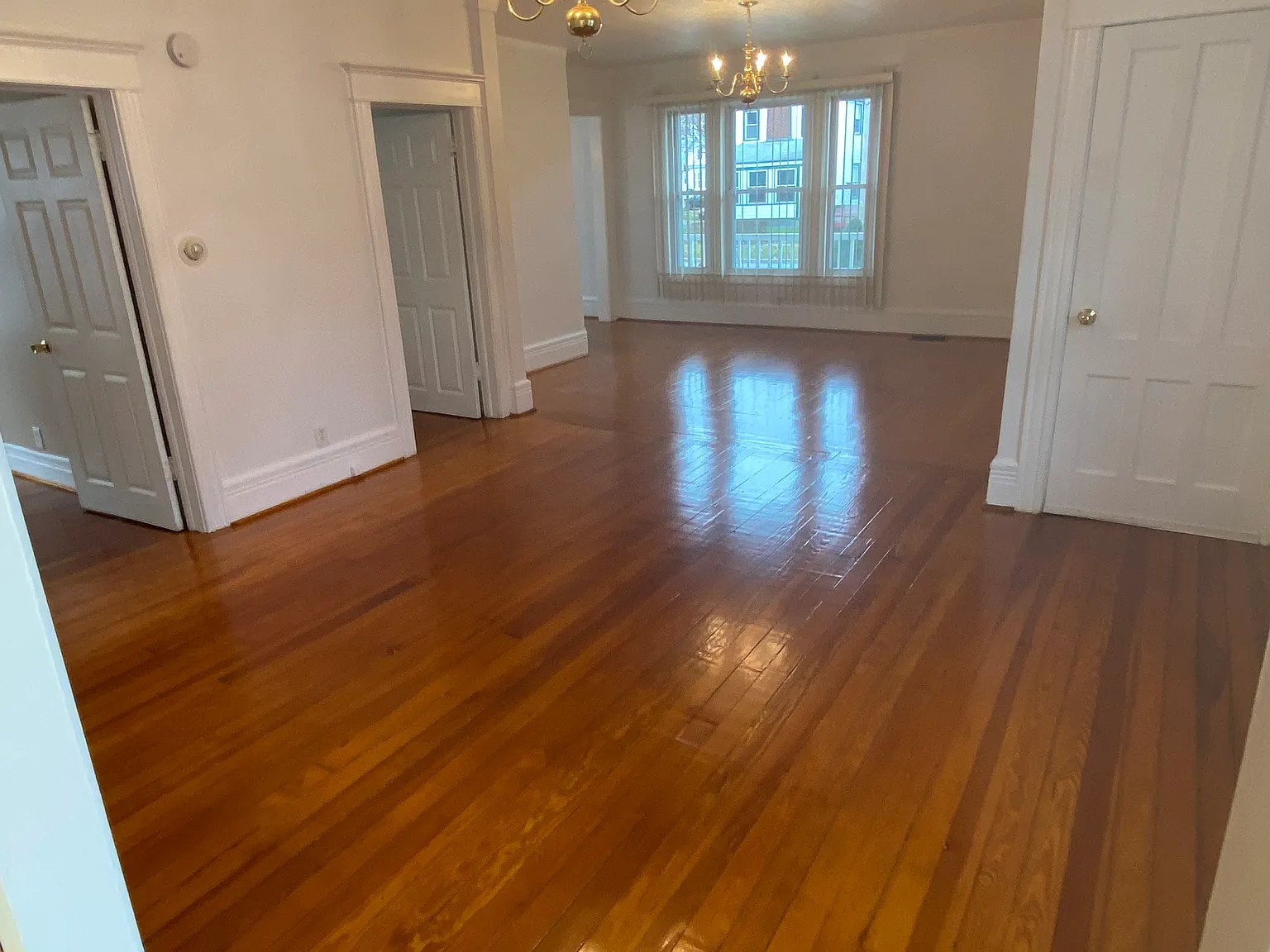 3 bed, $1,500 — Photo 4